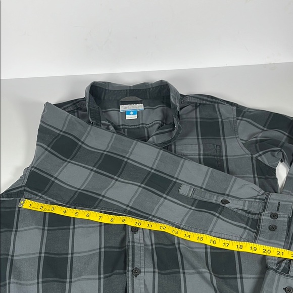 Columbia Men's Gray Plaid Long-Sleeve Button Down Shirt Sz XL - Picture 7 of 9